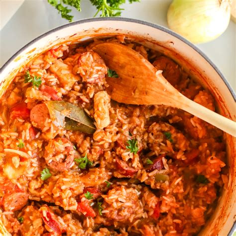 Chicken Jambalaya Recipe (Easy Cajun Dish)) - PinkWhen