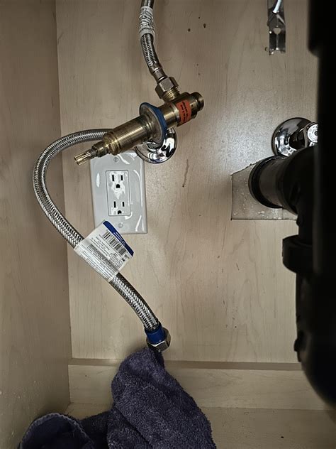 Fixing leaking bathroom faucet : r/Plumbing