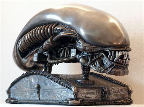 Alien Head Props 的图像结果