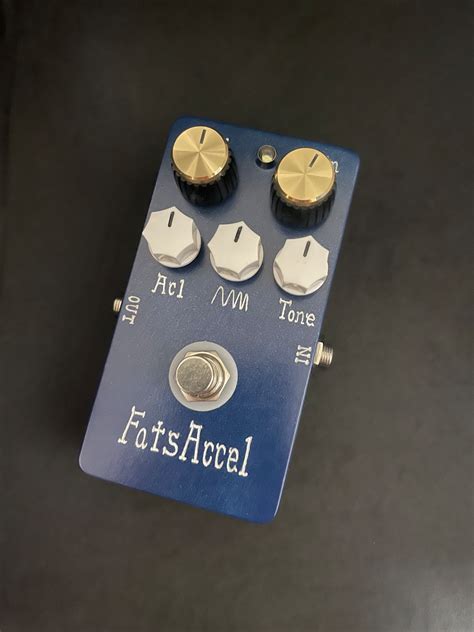 ファッツアクセル（ギャラクシーブルー）:ゲイン アクセラレイタブル ハイゲインオーバードライブ | 完全オリジナル回路のハンドメイドオーバー ...