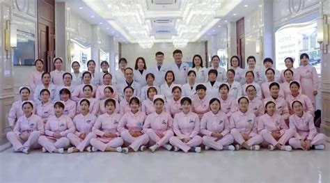 湖南省妇幼保健院专家成功为孕妇实施臀位外倒转术_新闻关注_健康频道