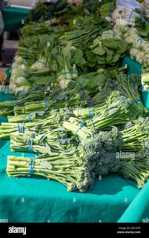 Local Produce Market 的图像结果