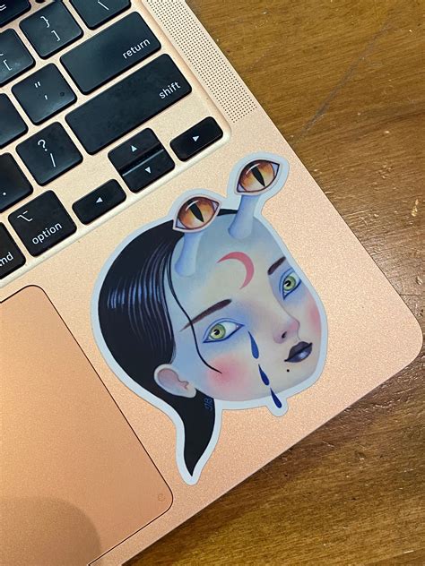 Alien Sticker CS 的图像结果