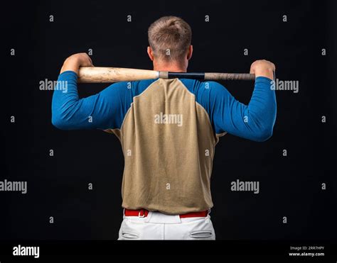 Baseball Player Back View 的图像结果