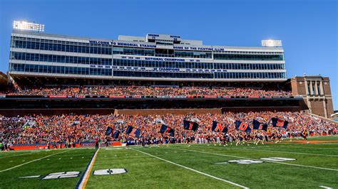 Show up early to Illinois football games for cheaper eats and drinks ...