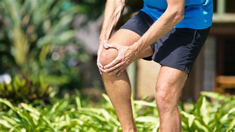 Hyperextended Knee Symptoms