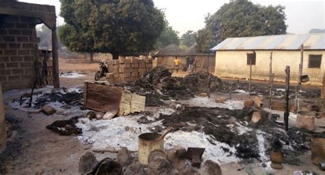 Land Dispute in Penteng: 1 critically injured, many houses torched