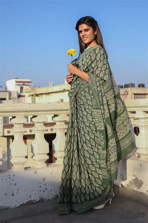 Buy Pure Mulmul Cotton Sarees online - Moora