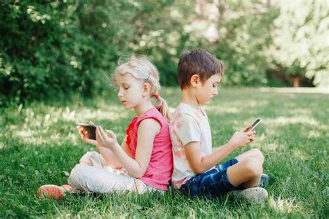 Too much screen time for kids? 3 Tips to reduce it without nagging