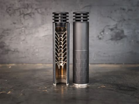 https://silencerco.com/wp-content/uploads/2023/10/suppressor-cutaway-exposing-baffles.webp