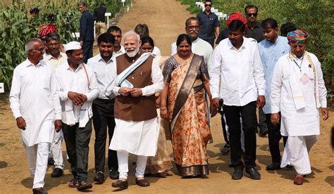 PM Modi interacts with farmers, launches schemes in the agriculture ...