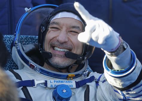 L'astronauta Parmitano: &laquo;Il mio sogno &egrave; la Luna. E in futuro lo spazio ...