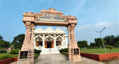 Shri Parshva Jinalaya Shwetamber Jain Mandir, Veerayatan, Rajgir ...