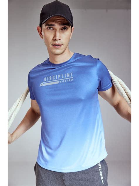 Men's light weight Ultra Smooth Activewear T Shirt – Domin8
