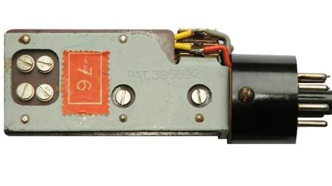 Historicus vindt onderdelen eerste Nederlandse computer - IT Pro ...