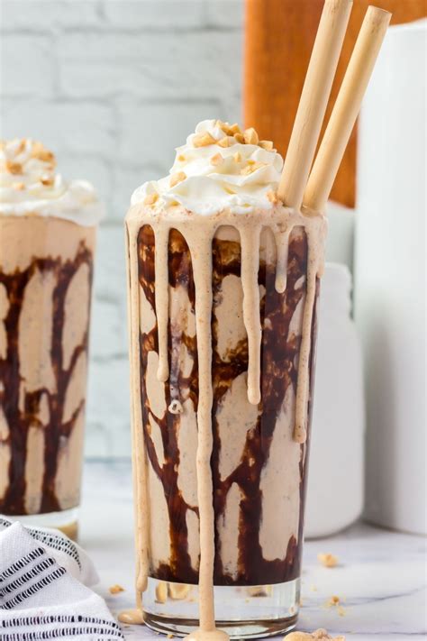 Peanut Butter Chocolate Milkshake