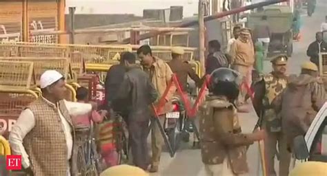 Security tightened in Ayodhya on Babri Masjid demolition anniversary ...