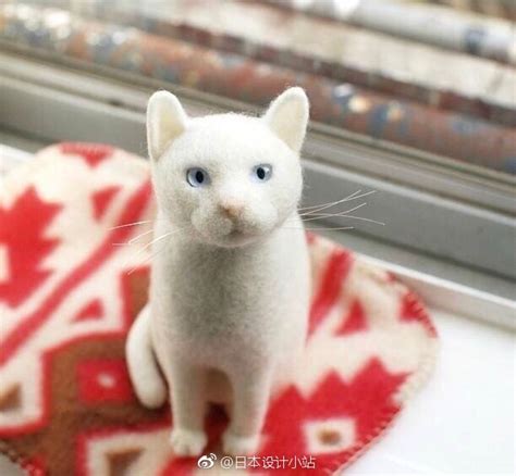 来自日本手工爱好者nekolabo的一组超萌的手工羊毛毡猫咪