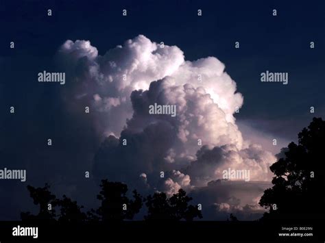 Thunder and Hail 的图像结果