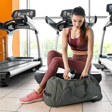 Gym bag with on sale shoe and wet compartment