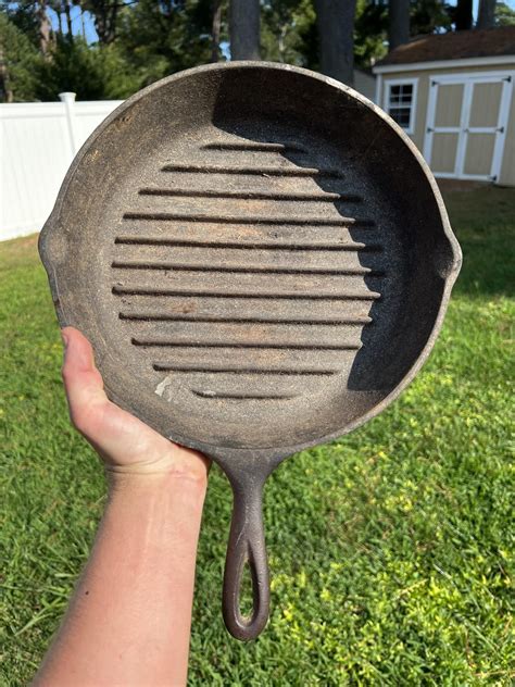 Another Successful Restore! Lodge Grill Pan (Axford Style Broiler ...