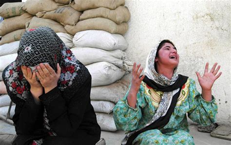 数百名伊拉克雅兹迪派妇女被ISIS激进分子俘虏-搜狐新闻