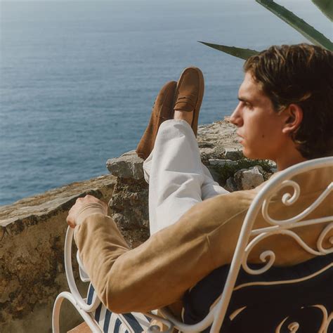 Moda Uomo: calzature, borse, abbigliamento e accessori | Tod's