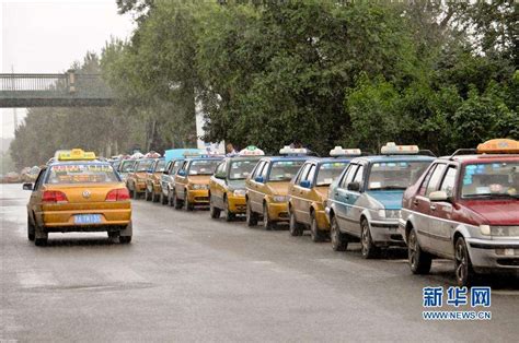 哈尔滨2020年将整顿出租车行业:对每乘次全程监管|哈尔滨_新浪新闻