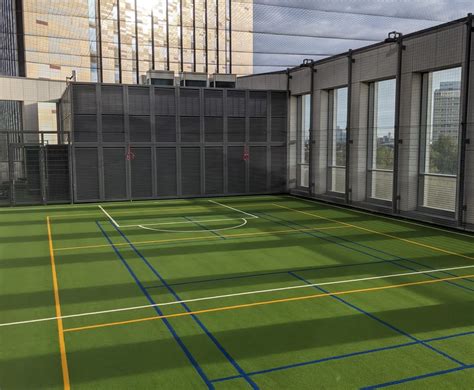 Rooftop Sportsfield 的图像结果