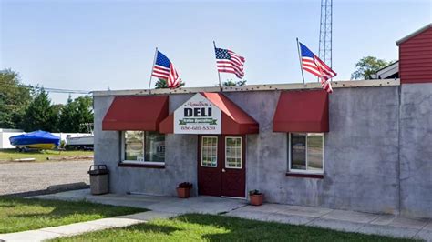 $100m stock market scam centred on small New Jersey deli, prosecutors say | US News | Sky News
