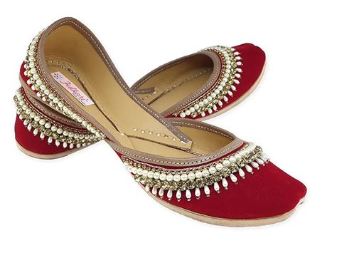 Fulkari Women's Stone Payal Gold Genuine Soft Leather Jutis | Bite and ...