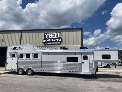 Used 2022 4-Star Trailers 4 Horse Gooseneck Outlaw Living Quarters '22 ...