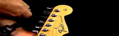 DEVICE OF URBAN INFOTECH Guitar Strings with Guitar String Winder ...