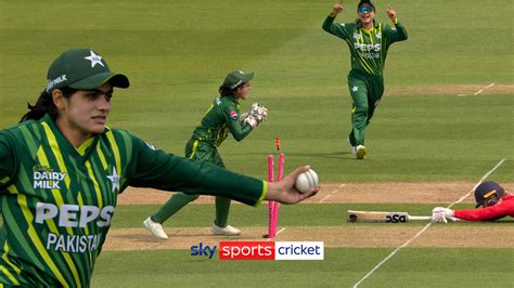 'Absolute carnage in the middle' | England lose four early wickets ...