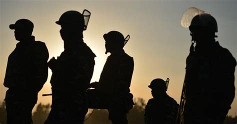 Jammu and Kashmir: Suspected militants shoot dead police inspector in ...