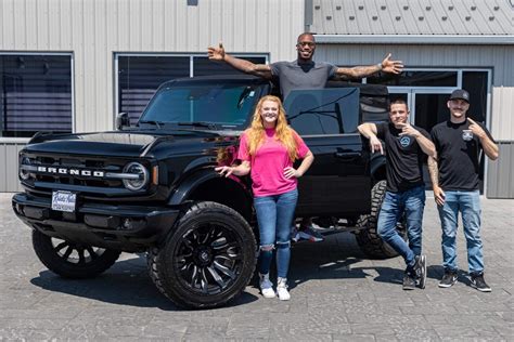 Custom Build Cadillac Escalade & ESV SUVs | Krietz Auto