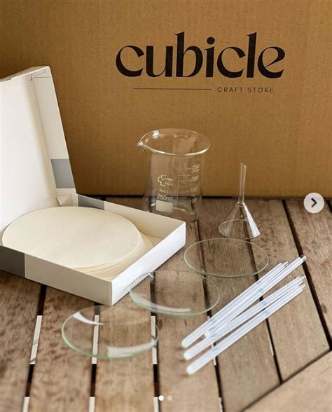 Computer Lab Cubicle 的图像结果