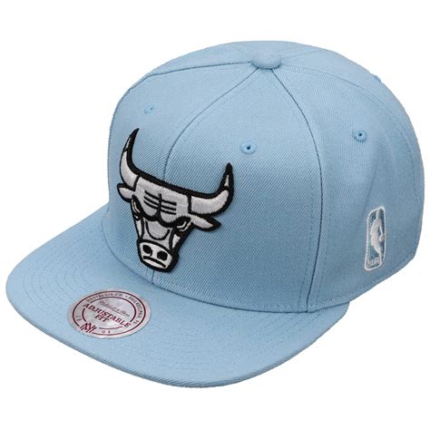 Chicago Bulls SB Cap by Mitchell & Ness - 35,95