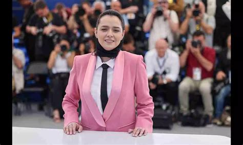 Iranian Actor Taraneh Alidoosti's Arrest Condemned By Cannes Film Festival