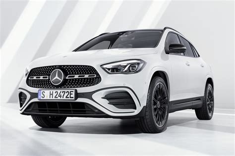 2023 Mercedes GLA and GLB gain mild-hybrid and design refresh | Autocar