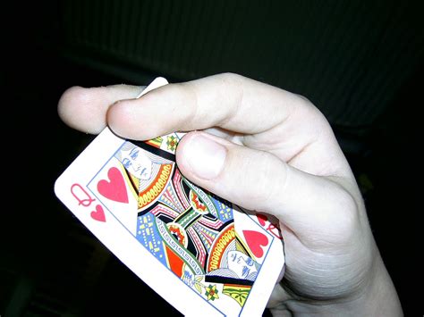 How to Throw a Card : 4 Steps - Instructables