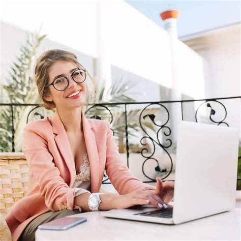 Remote Closer Salary and FAQs