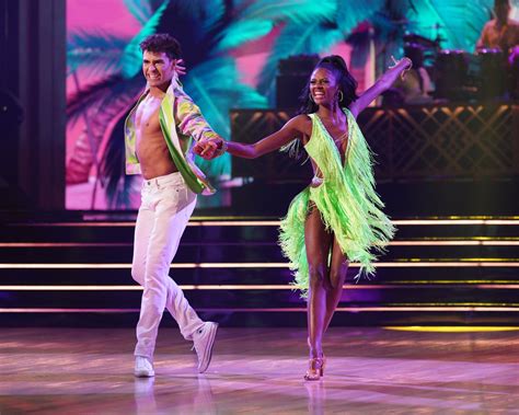 Who was eliminated from ‘Dancing With the Stars’ last night (10/3 ...