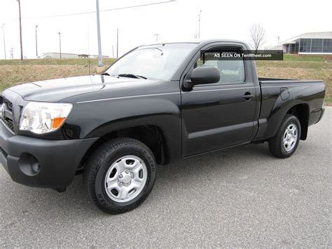 2011 Toyota Tacoma Base Standard Cab Pickup 2 - Door 2. 7l