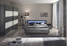 parete grigia da letto pareti grigie per la da letto con 34 sfumature a parete grigia da letto pareti grigie per la da letto con 34 sfumature a