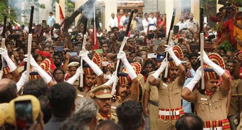 வழிநெடுக மக்கள் அஞ்சலி: அரசு மரியாதையுடன் பொதுவுடைமை போராளி ...