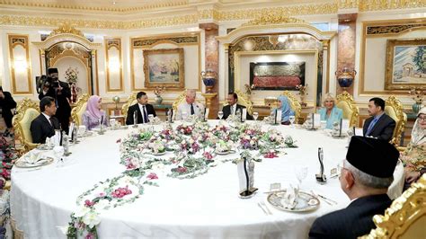 Inside Sultan of Brunei's luxurious home with 1700 rooms: Check out the ...