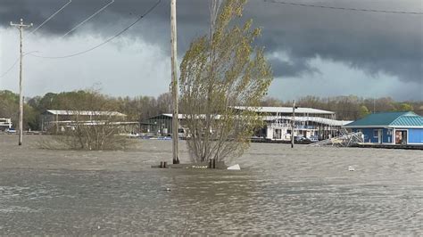 Barren River Lake hits historic high after week of heavy rainfall