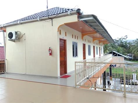 PENGINAPAN INTAN BANDARA (Padang Pariaman) - Inn Reviews, Photos, Rate ...