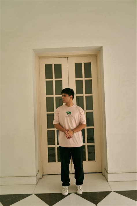 How To Style Oversized T Shirt For Men | Zu Clothing